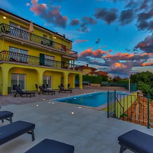  Apartment Luxury With Pool Kroatien